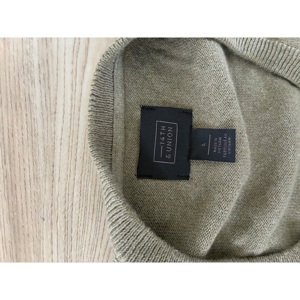 14th & Union Men's L Crew Neck Long Sleeve Cashmere Blend Sweater Olive Green - Picture 2 of 4
